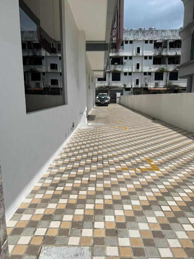Nova Hotel Miri Zewnętrze zdjęcie
