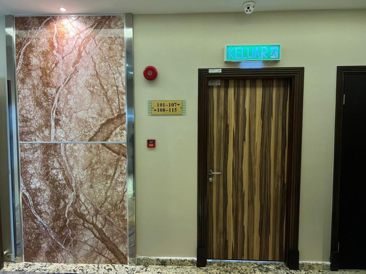 Nova Hotel Miri Zewnętrze zdjęcie