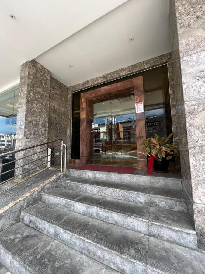 Nova Hotel Miri Zewnętrze zdjęcie